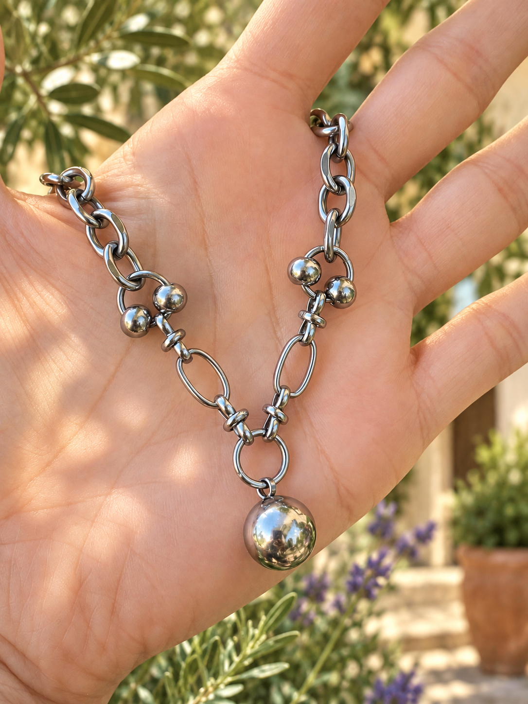 Lobero Charm Choker Necklace