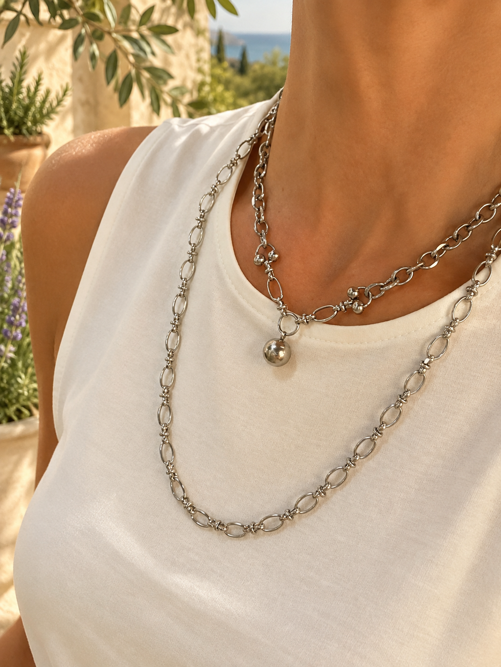 Lobero Charm Choker Necklace